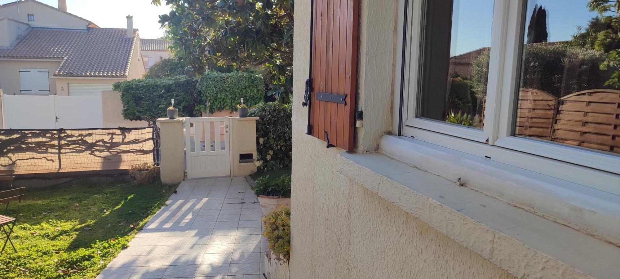 Maison T2 Avec Petit Jardin Dans Impasse Calme Holiday home