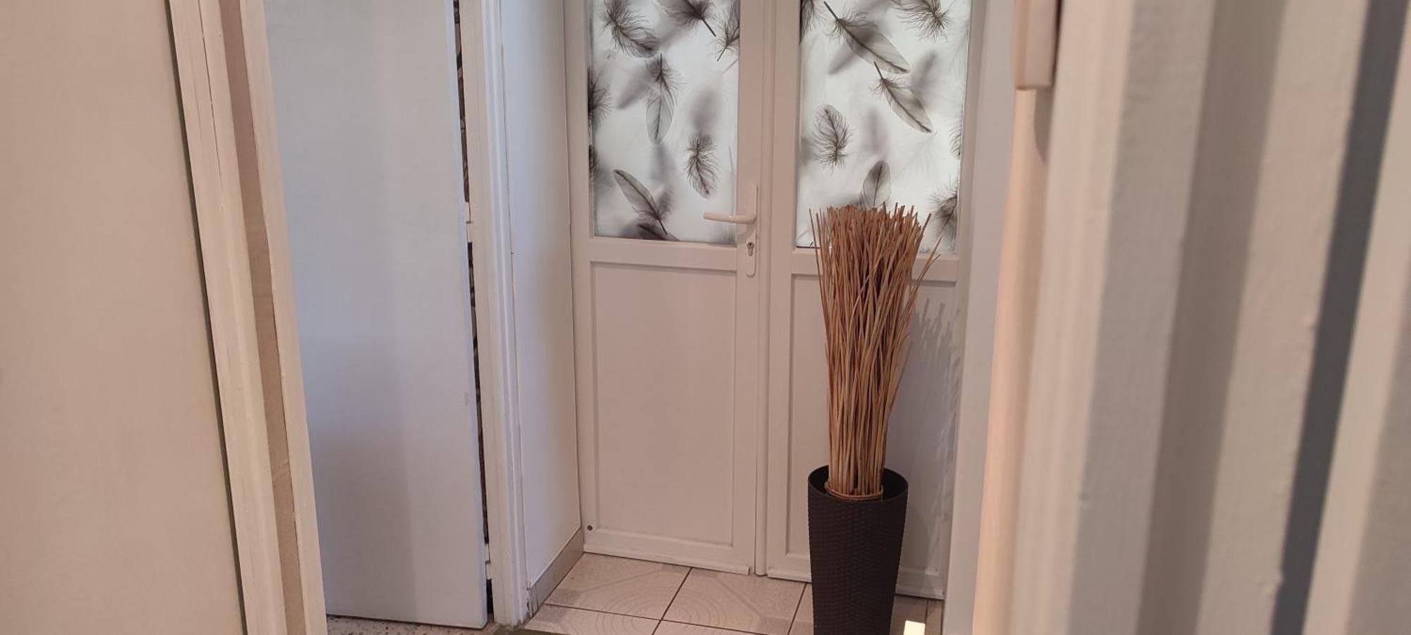 Holiday home Maison T2 Avec Petit Jardin Dans Impasse Calme
