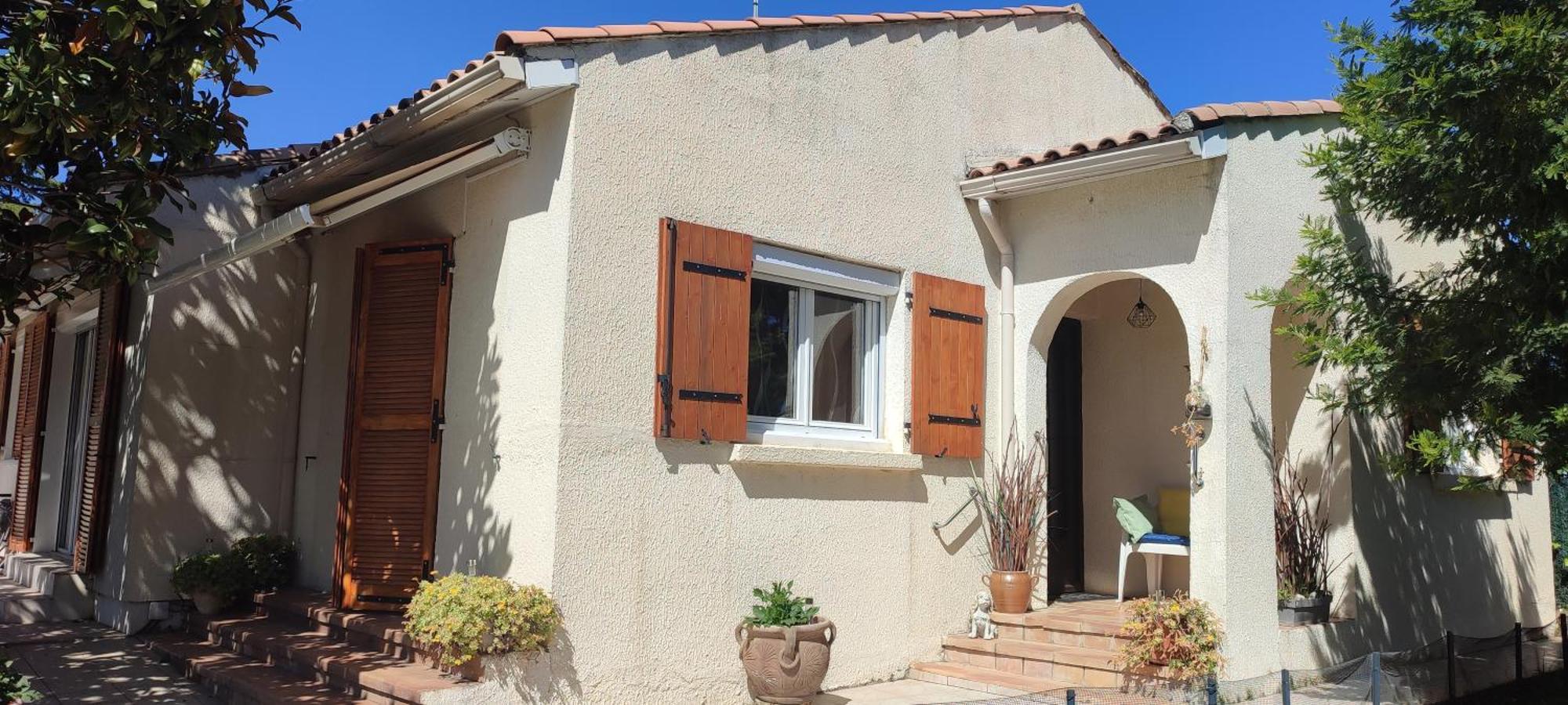 Maison T2 Avec Petit Jardin Dans Impasse Calme